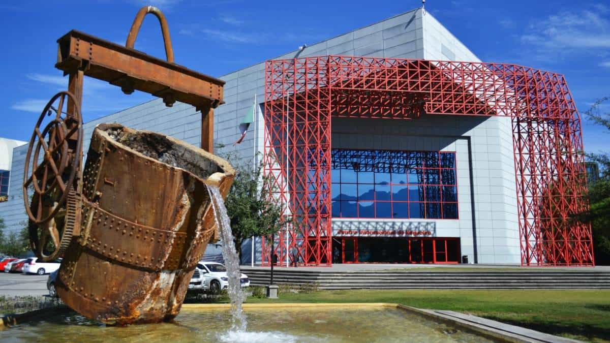 Edificio CINTERMEX en Monterrey, donde se ubica la oficina de IBIX